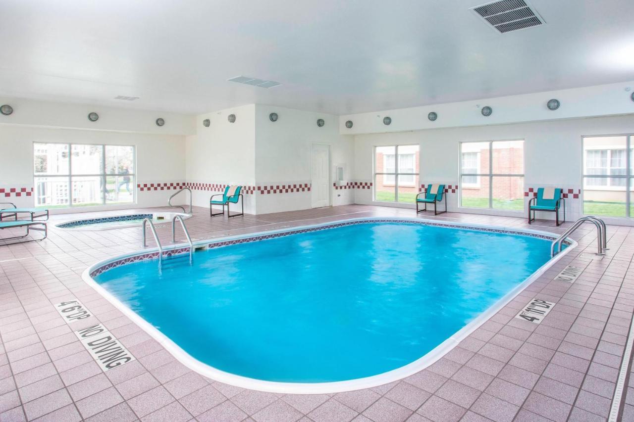 Residence Inn Топика Экстерьер фото