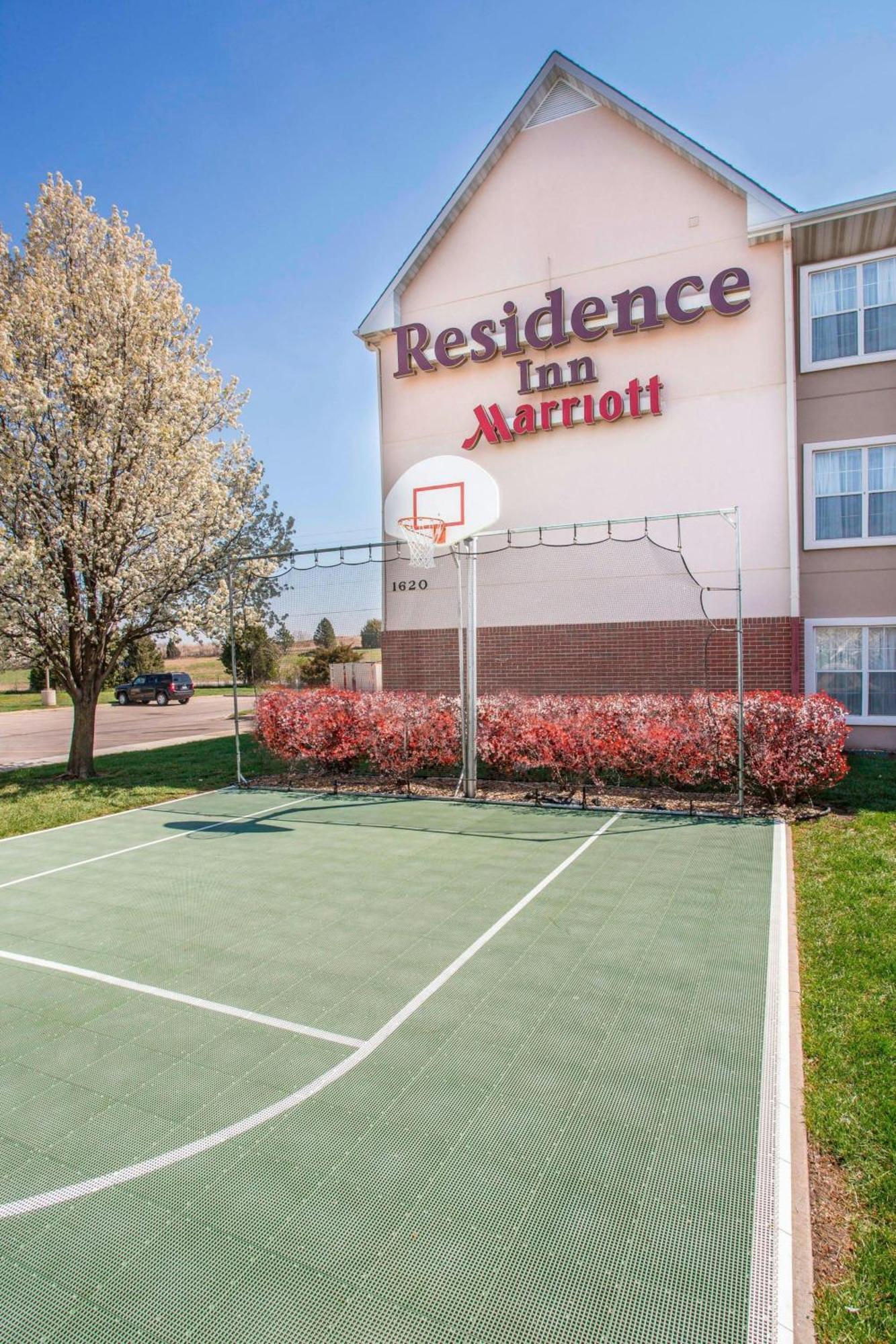 Residence Inn Топика Экстерьер фото
