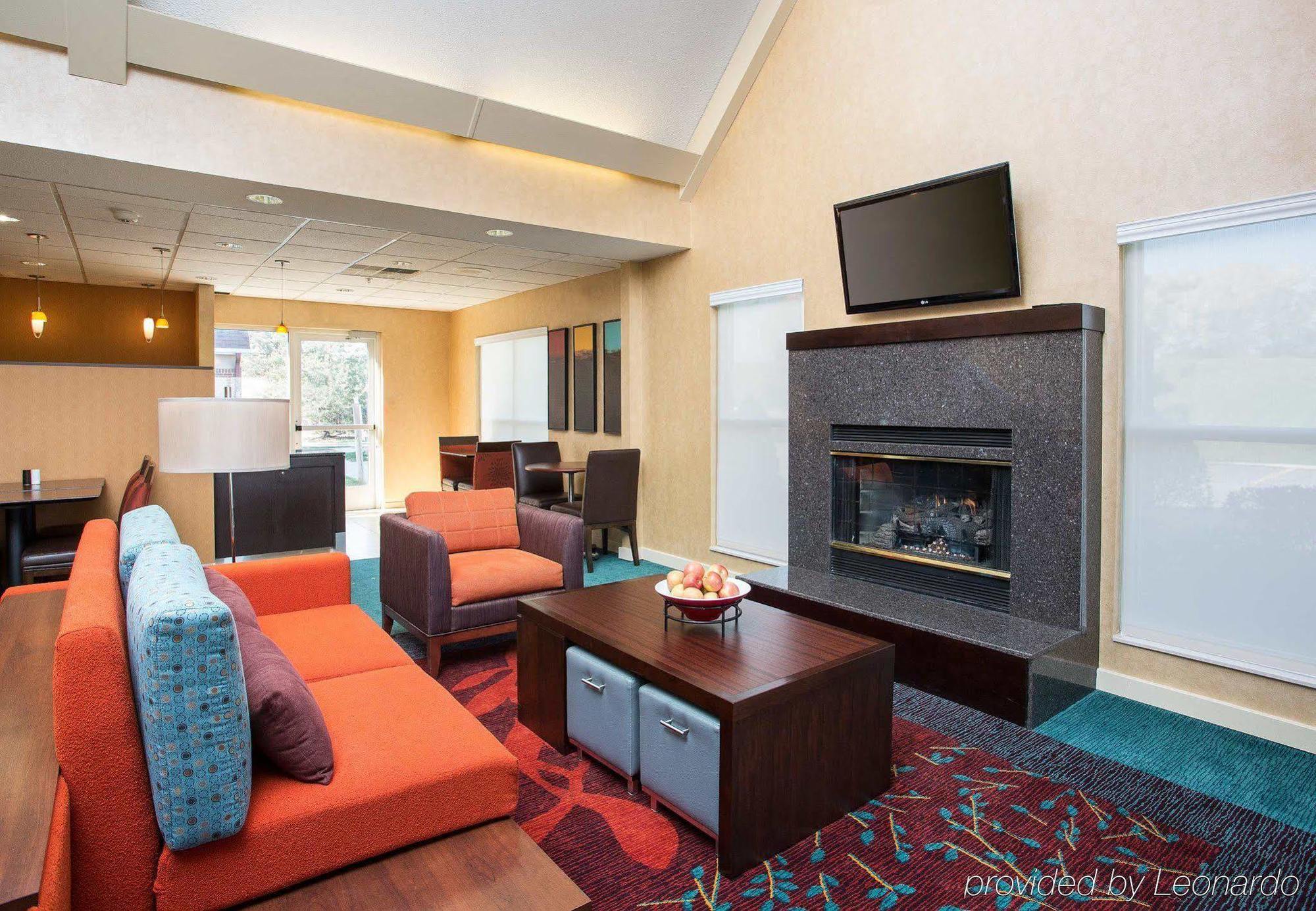 Residence Inn Топика Экстерьер фото