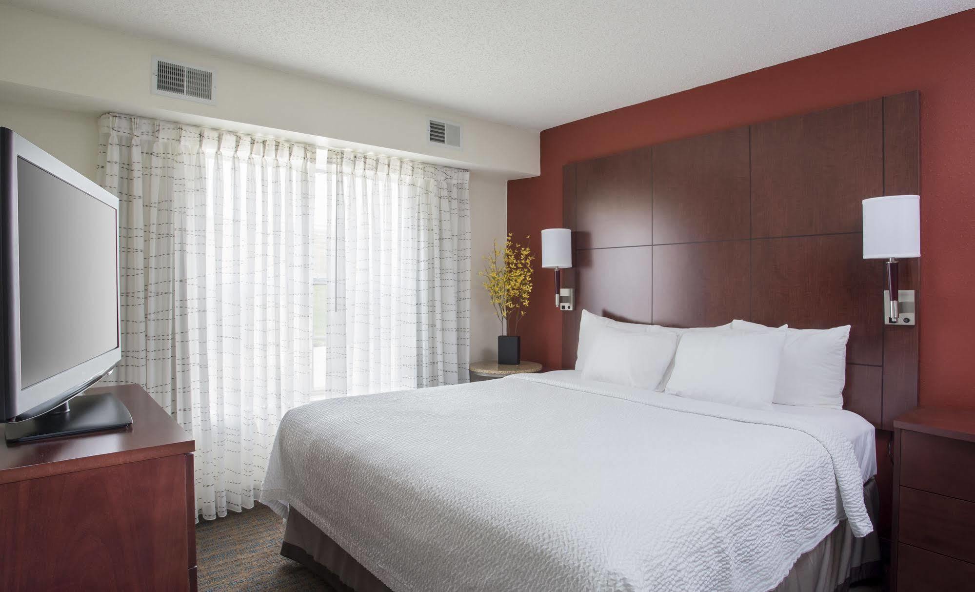 Residence Inn Топика Экстерьер фото